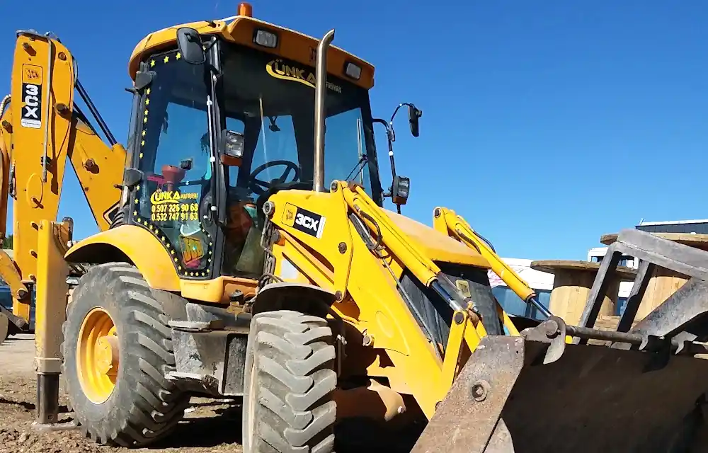 Yağmur Suyu Hattı Kazısı İçin JCB Seçimi